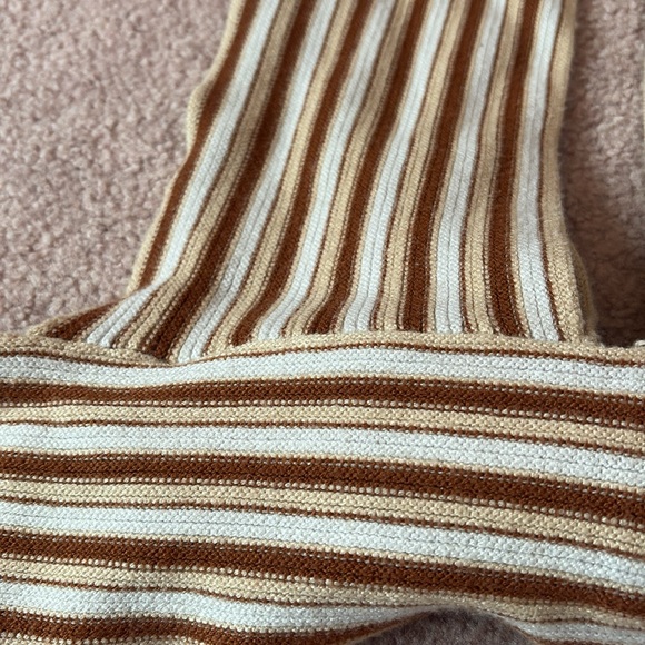 Brown and White Halter Top Size Medium - Picture 3 of 5